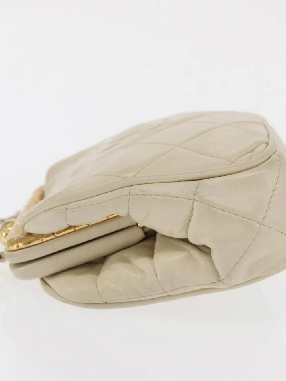 CHANEL Matelasse Chain Shoulder Bag Leather Ivory Gold CC Auth 163424